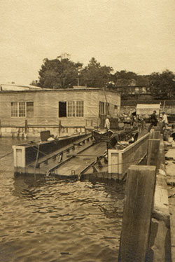 Herreshoff #191801es Seaplane Barge No. 17 (Org. #331p)